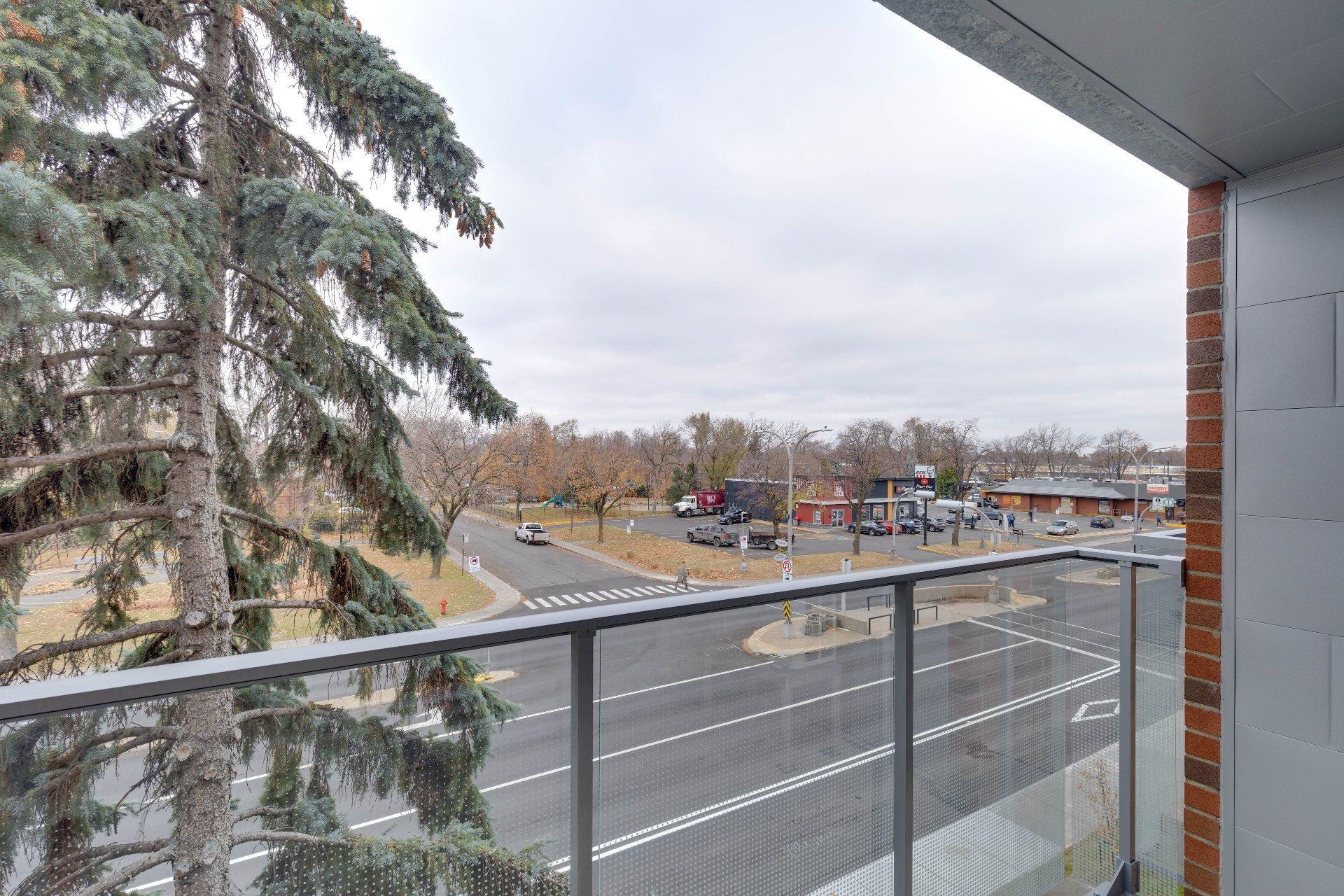 









1640


Boul. de la Côte-Vertu

, 307,
Montréal (Saint-Laurent),




QC
H4L2A2

