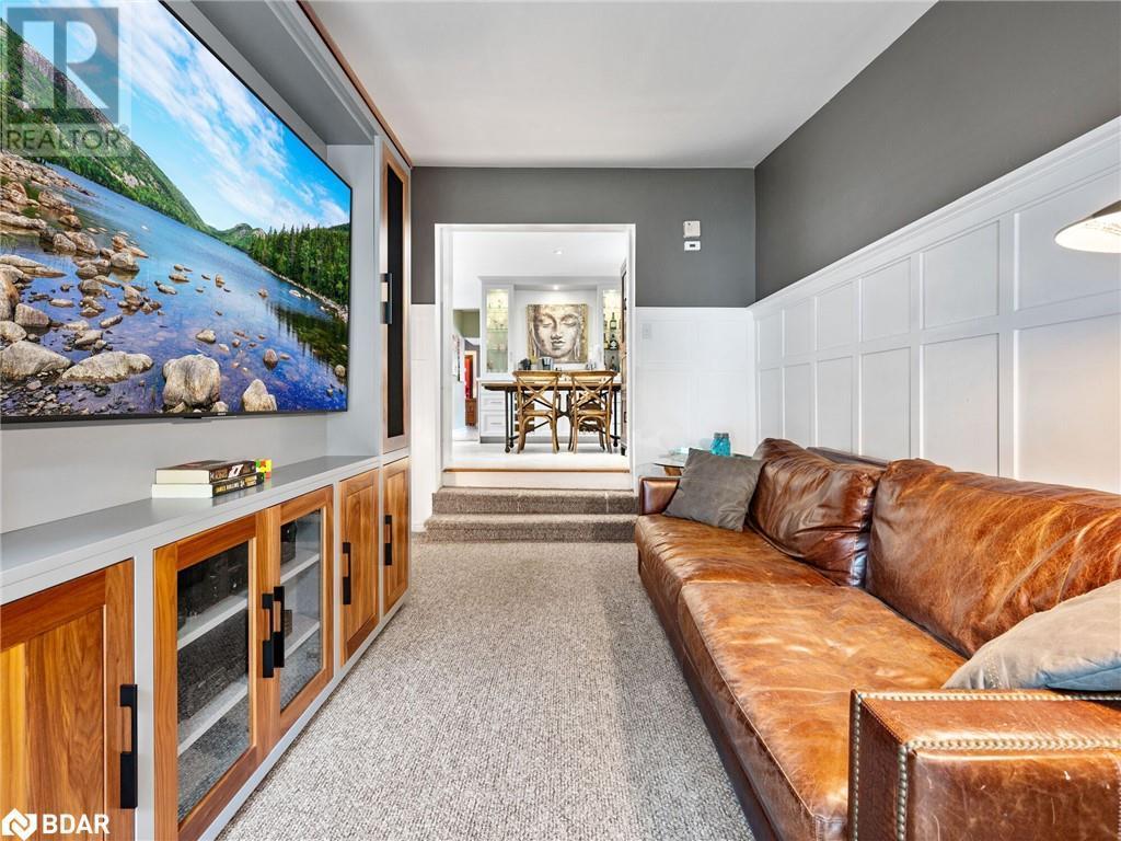 












102 TWENTY THIRD STREET

,
Toronto,




Ontario
M8V3N2

