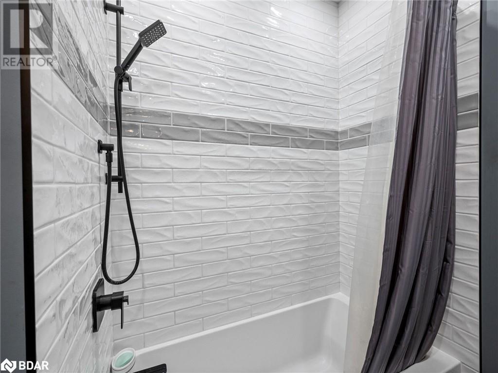 












102 TWENTY THIRD STREET

,
Toronto,




Ontario
M8V3N2

