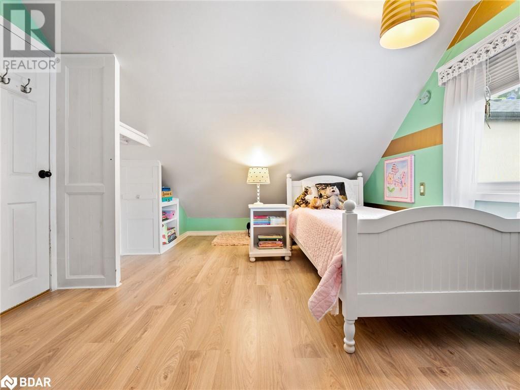 












102 TWENTY THIRD STREET

,
Toronto,




Ontario
M8V3N2

