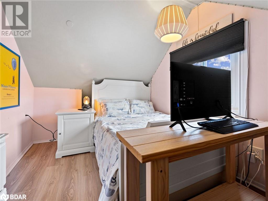












102 TWENTY THIRD STREET

,
Toronto,




Ontario
M8V3N2

