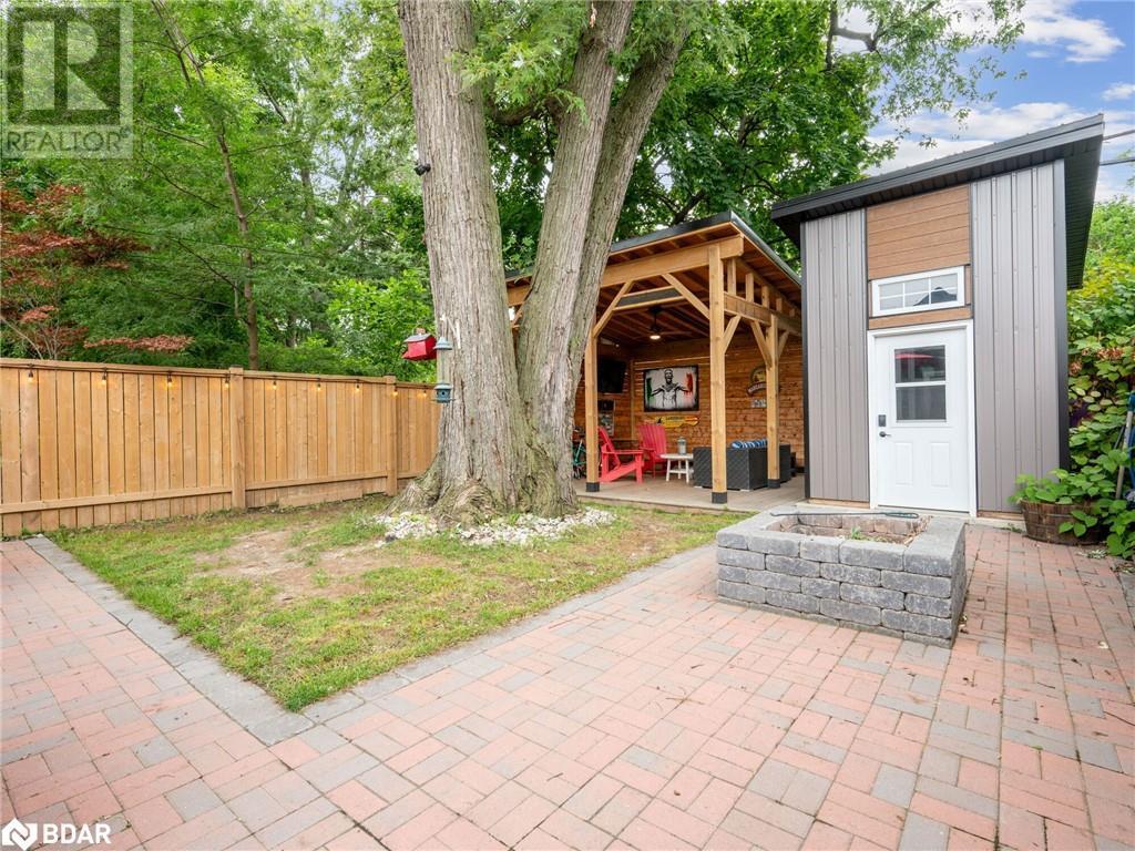 












102 TWENTY THIRD STREET

,
Toronto,




Ontario
M8V3N2

