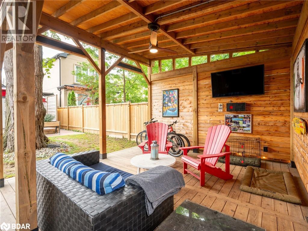 












102 TWENTY THIRD STREET

,
Toronto,




Ontario
M8V3N2

