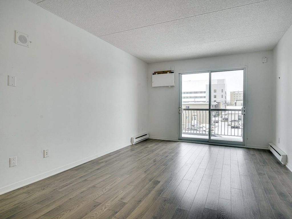 









345


Boul. Jean-Baptiste-Rolland E.

, 243,
Saint-Jérôme,




QC
J7Z5H3

