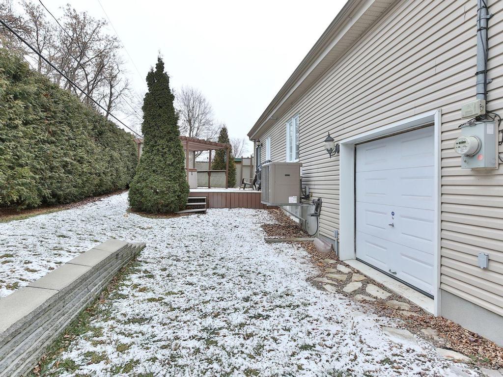 









266


Rue Ste-Thérèse

,
Saint-Jean-sur-Richelieu,




QC
J2W2G5

