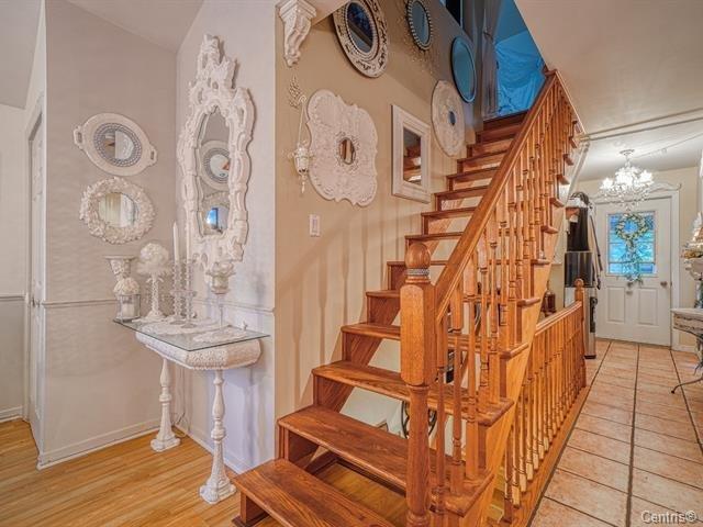









31


Av. St-Denis

,
Saint-Sauveur,




QC
J0R1R4


