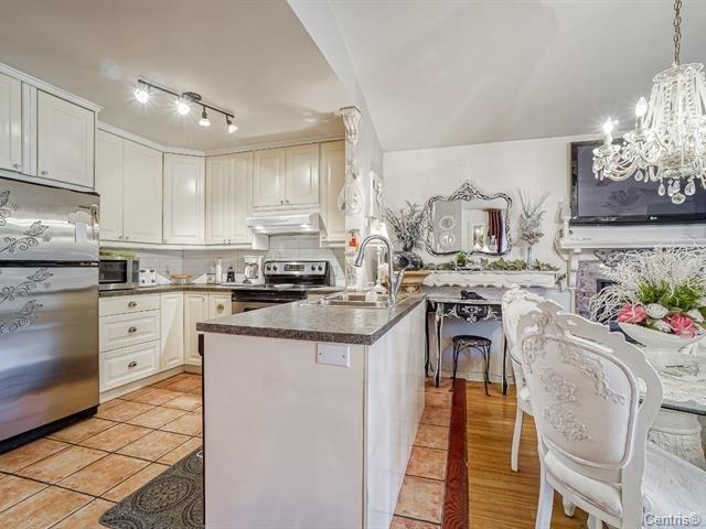 









31


Av. St-Denis

,
Saint-Sauveur,




QC
J0R1R4

