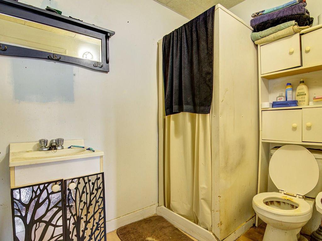 









1227

 - 1229


Rue Principale

,
Saint-Roch-de-l'Achigan,




QC
J0K3H0

