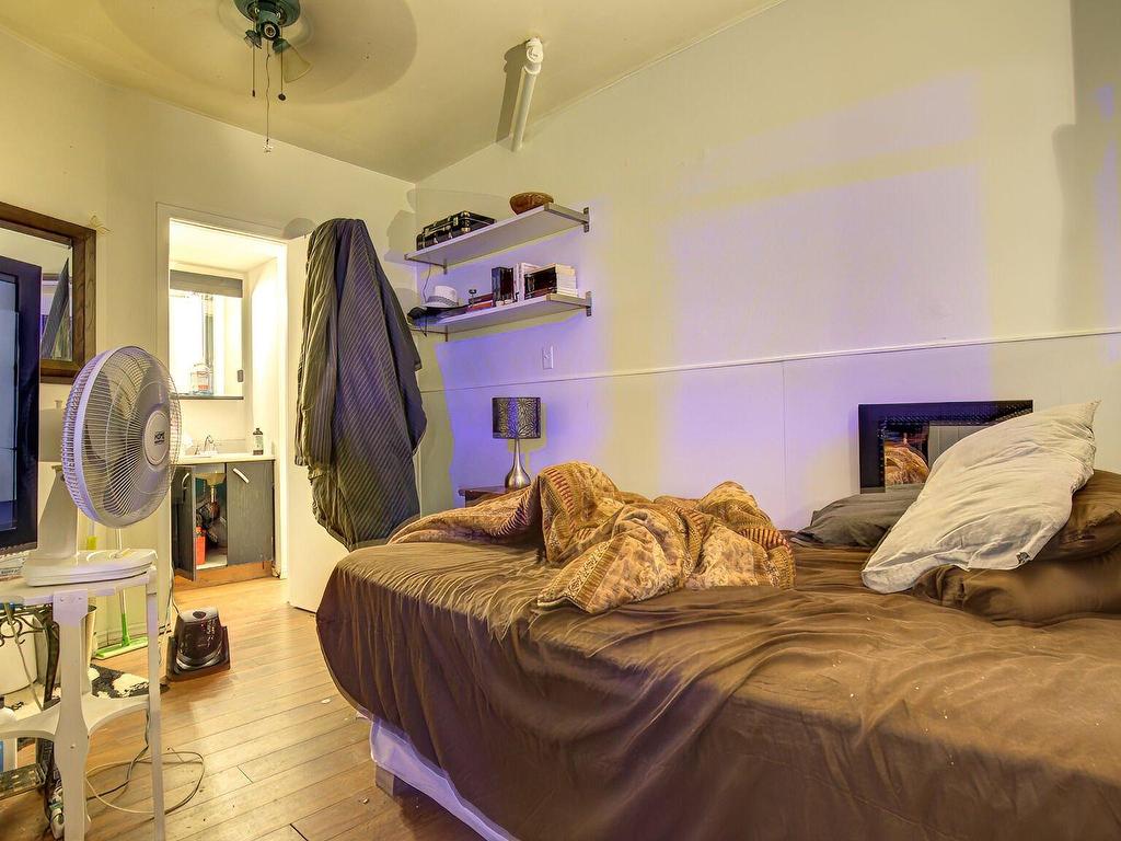 









1227

 - 1229


Rue Principale

,
Saint-Roch-de-l'Achigan,




QC
J0K3H0

