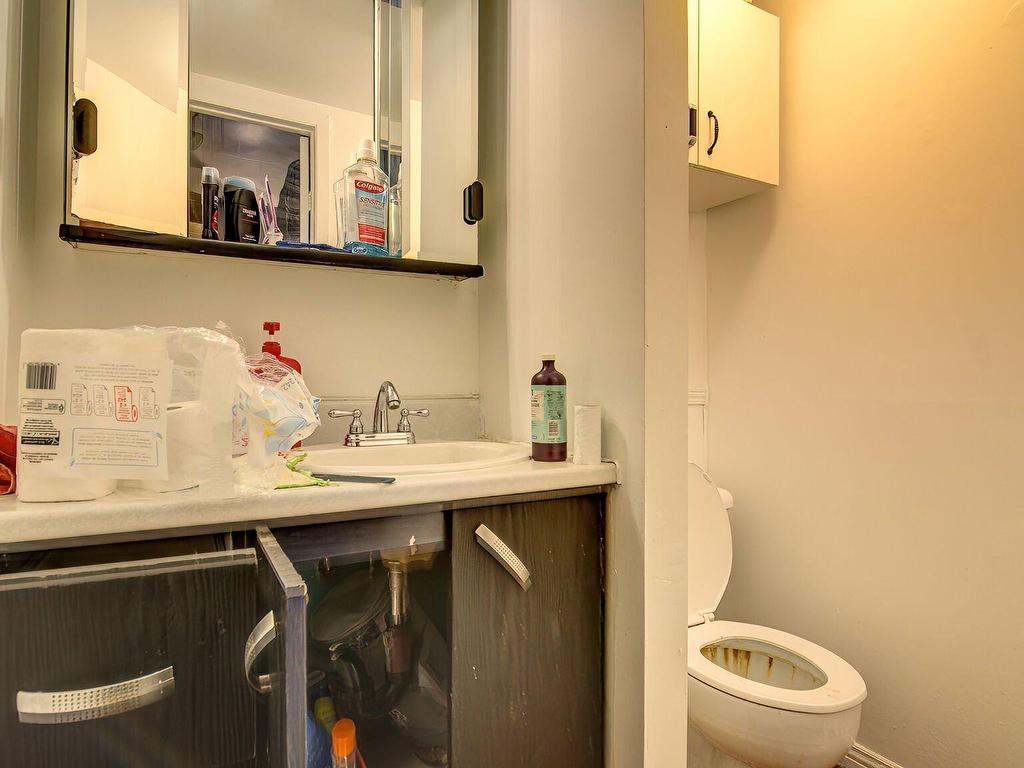 









1227

 - 1229


Rue Principale

,
Saint-Roch-de-l'Achigan,




QC
J0K3H0

