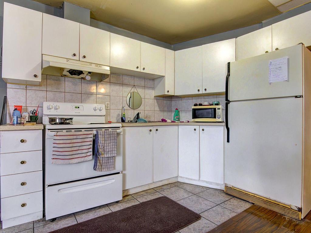 









1227

 - 1229


Rue Principale

,
Saint-Roch-de-l'Achigan,




QC
J0K3H0

