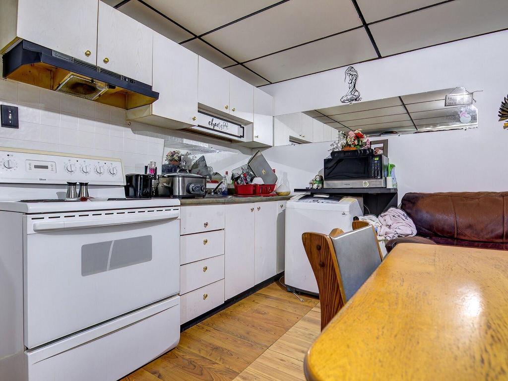 









1227

 - 1229


Rue Principale

,
Saint-Roch-de-l'Achigan,




QC
J0K3H0

