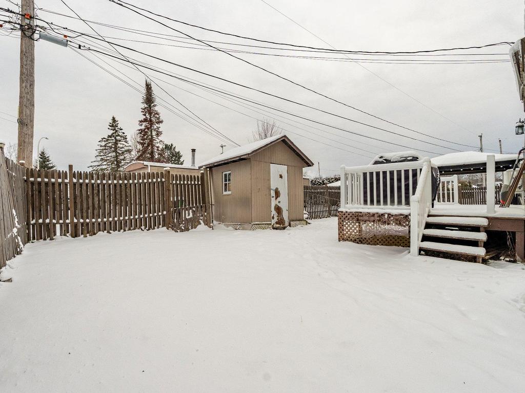 









2627


Rue des Genévriers

,
Sherbrooke (Brompton/Rock Forest/Saint-Élie/Deauville),




QC
J1R0G8

