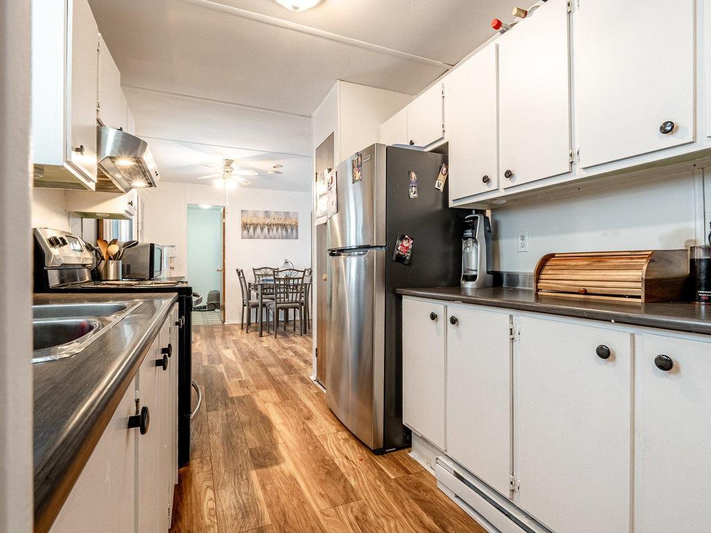 









2627


Rue des Genévriers

,
Sherbrooke (Brompton/Rock Forest/Saint-Élie/Deauville),




QC
J1R0G8

