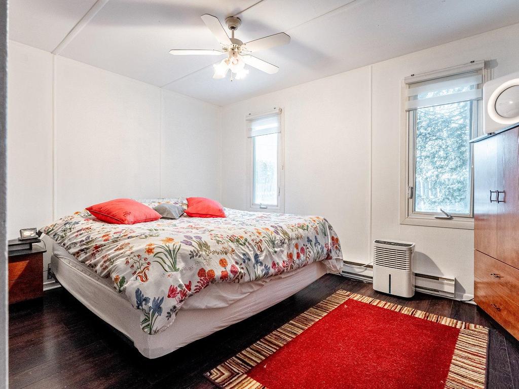 









2627


Rue des Genévriers

,
Sherbrooke (Brompton/Rock Forest/Saint-Élie/Deauville),




QC
J1R0G8

