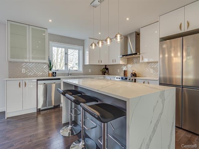 









231


Av. Clément

,
Dorval,




QC
H9S2T1

