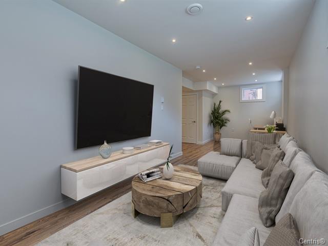 









231


Av. Clément

,
Dorval,




QC
H9S2T1

