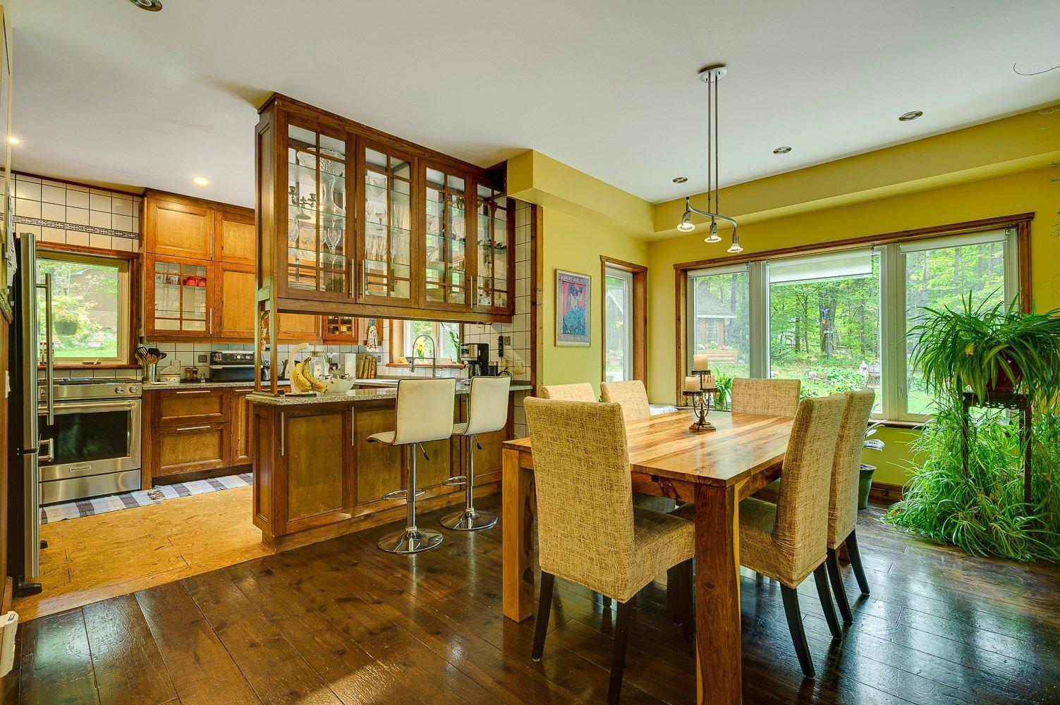 









1331


Rue Centrale

,
Prévost,




QC
J0R1T0

