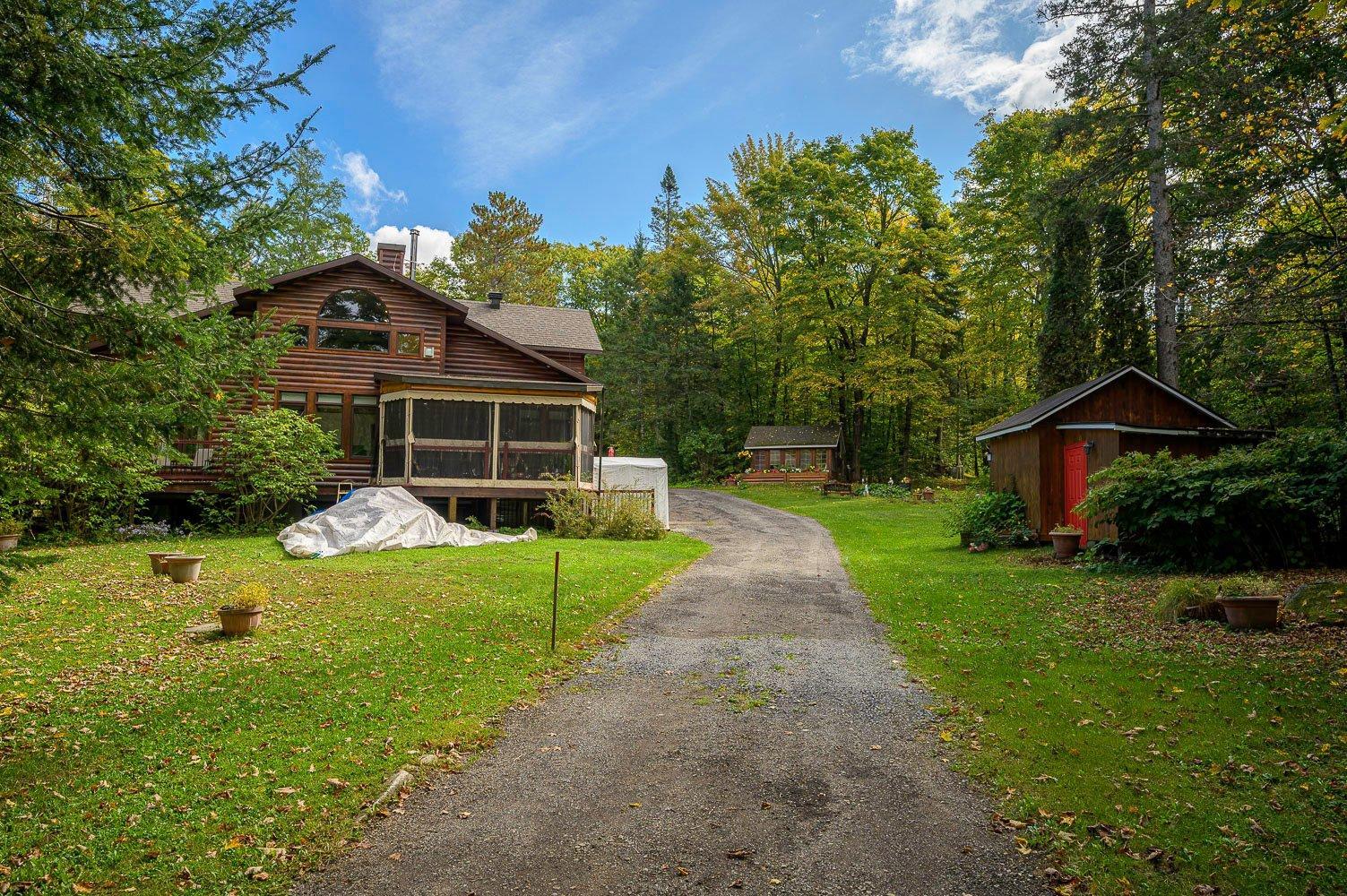 









1331


Rue Centrale

,
Prévost,




QC
J0R1T0

