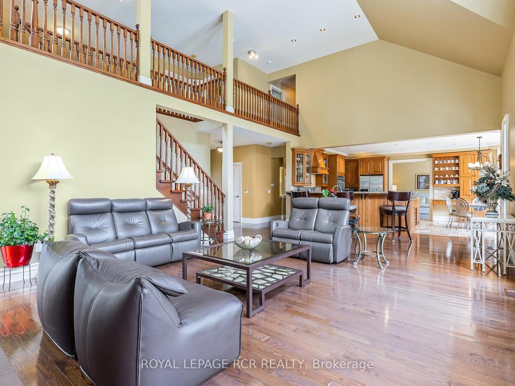 









30


Sandy Ridge

Court,
Whitchurch-Stouffville,




ON
L4A 2L4

