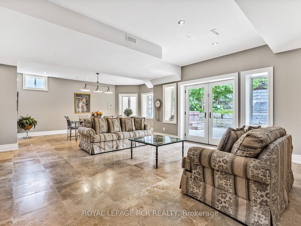 









30


Sandy Ridge

Court,
Whitchurch-Stouffville,




ON
L4A 2L4

