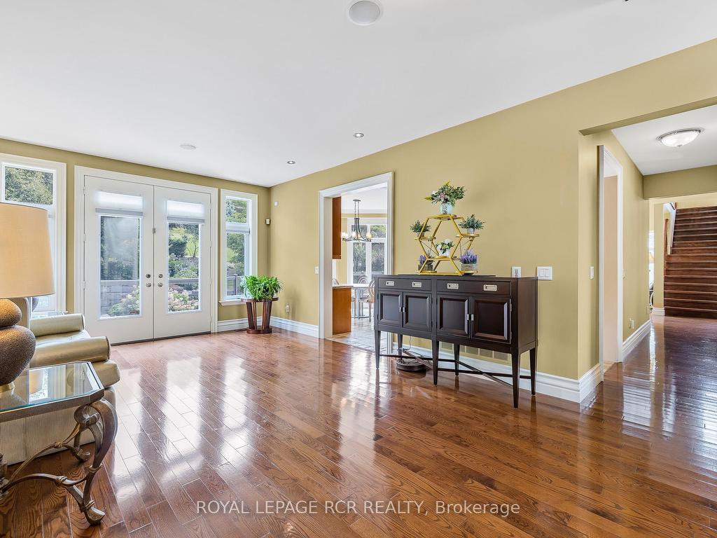 









30


Sandy Ridge

Court,
Whitchurch-Stouffville,




ON
L4A 2L4

