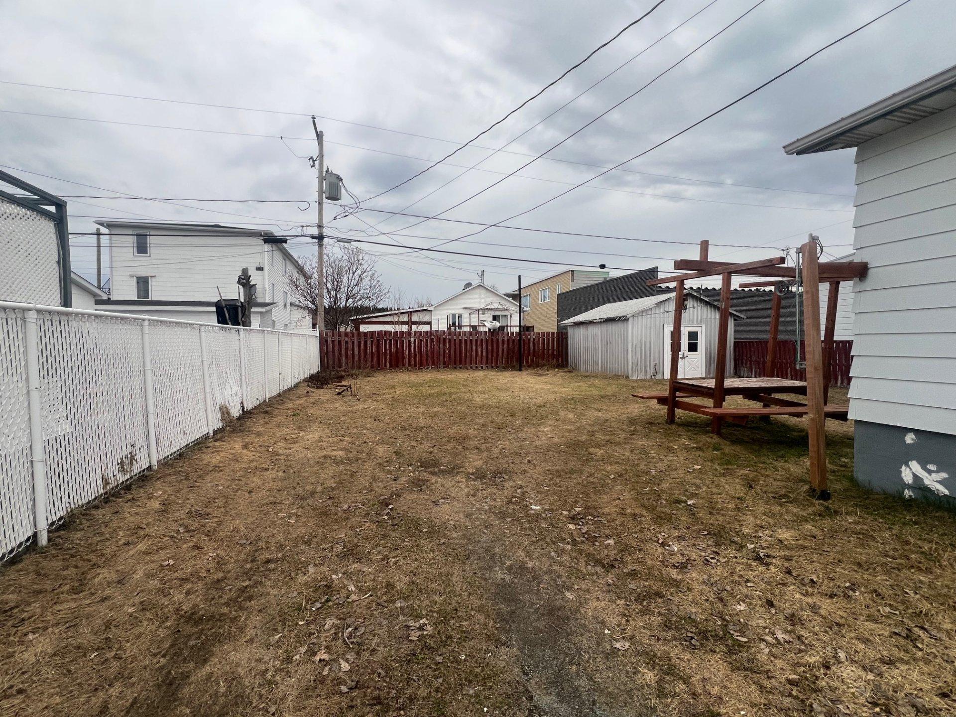 









509A

 - 509B


2e Rue

,
Chibougamau,




QC
G8P1M8

