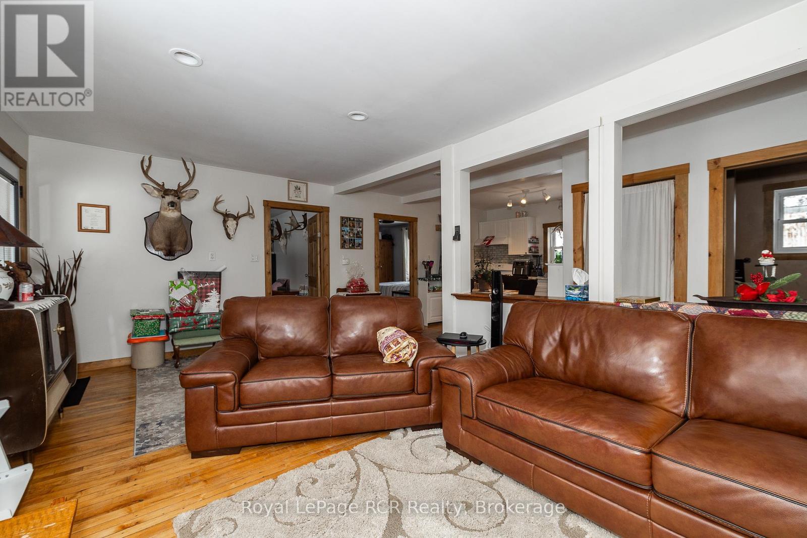 












206 CRAWFORD ROAD

,
Chatsworth,




Ontario
N0H1C0

