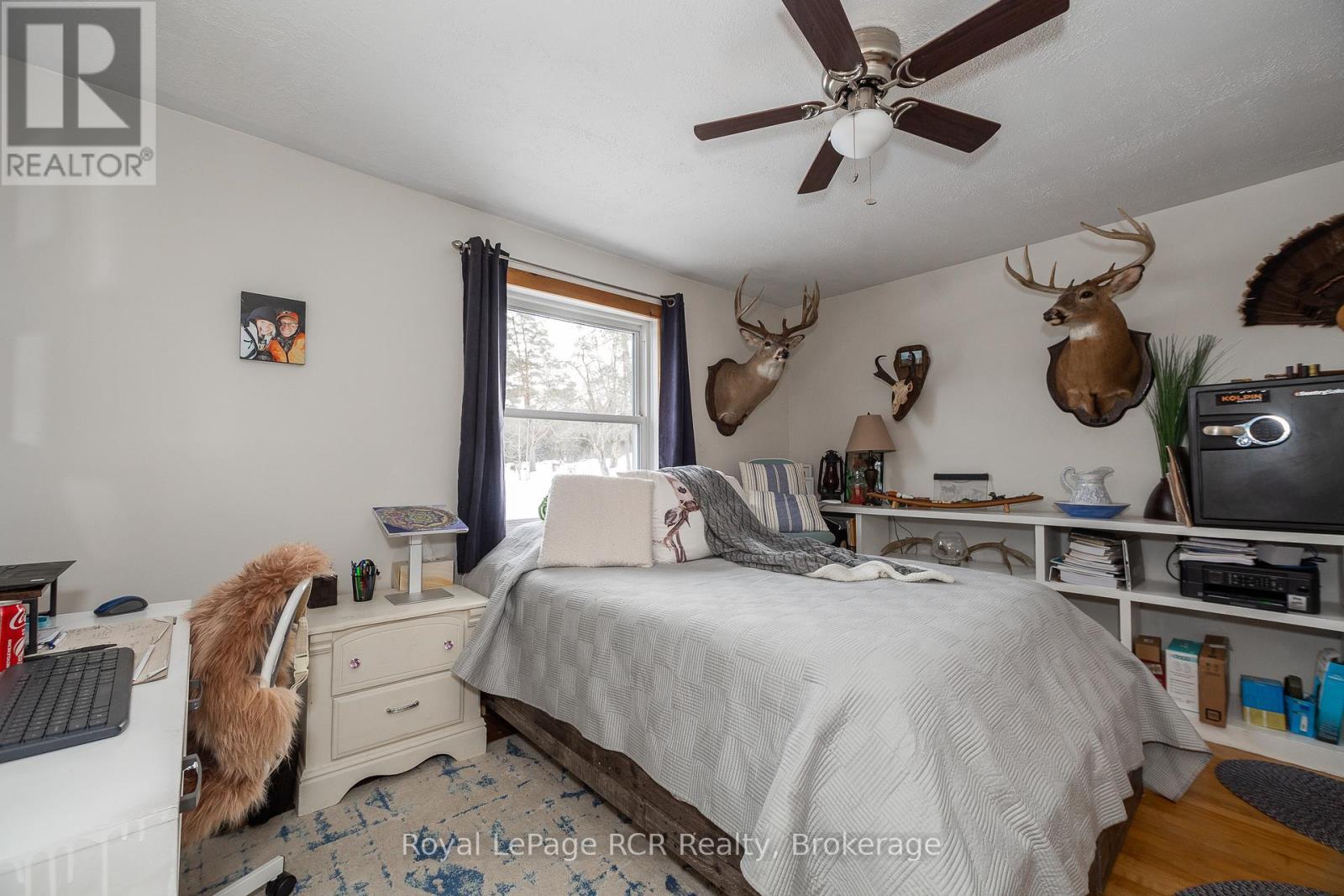 












206 CRAWFORD ROAD

,
Chatsworth,




Ontario
N0H1C0

