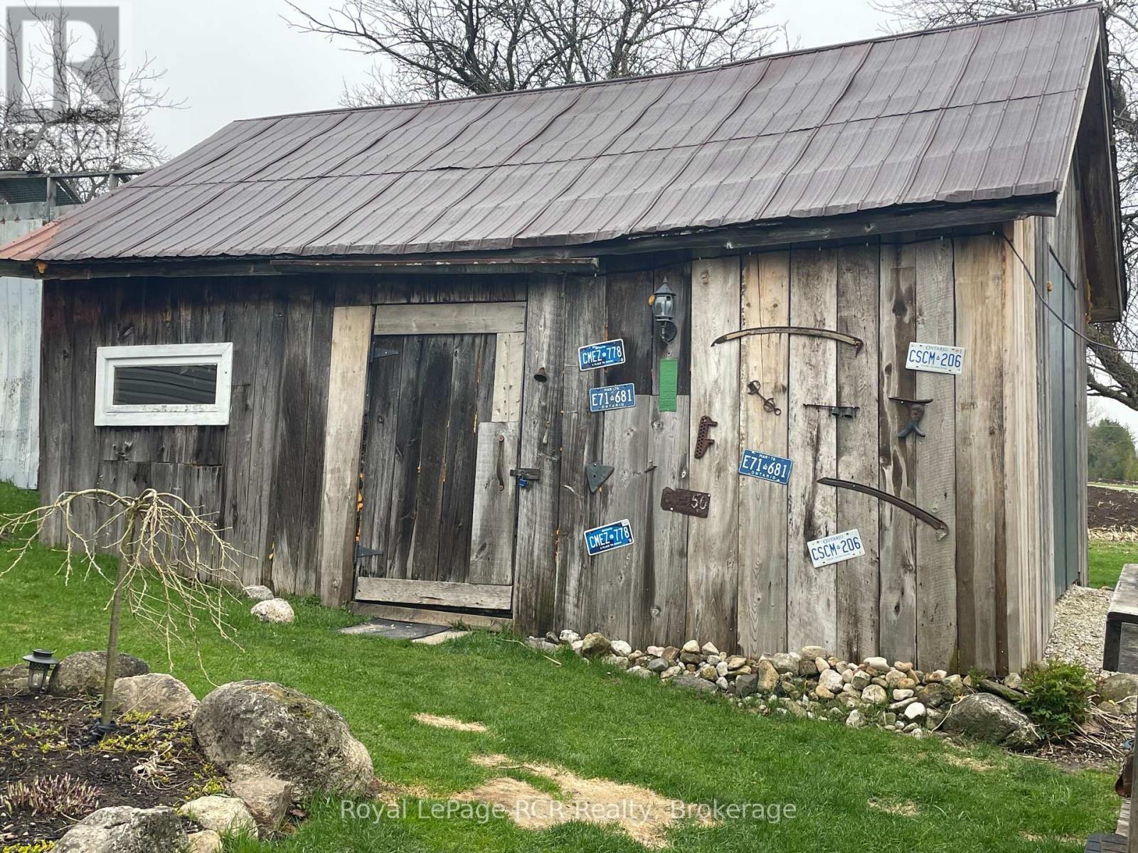 












206 CRAWFORD ROAD

,
Chatsworth,




Ontario
N0H1C0


