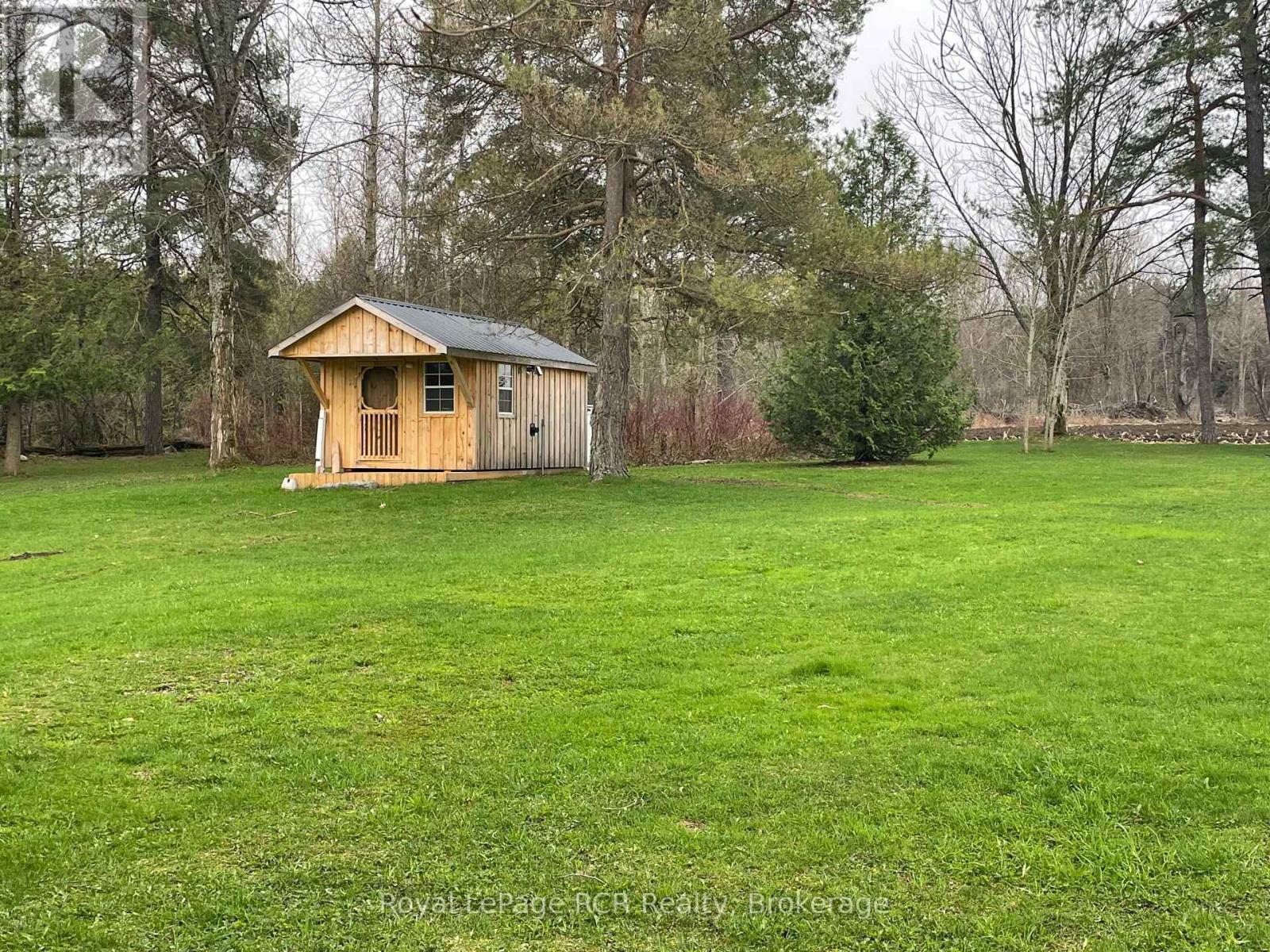 












206 CRAWFORD ROAD

,
Chatsworth,




Ontario
N0H1C0

