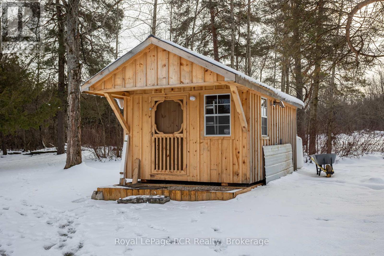 












206 CRAWFORD ROAD

,
Chatsworth,




Ontario
N0H1C0

