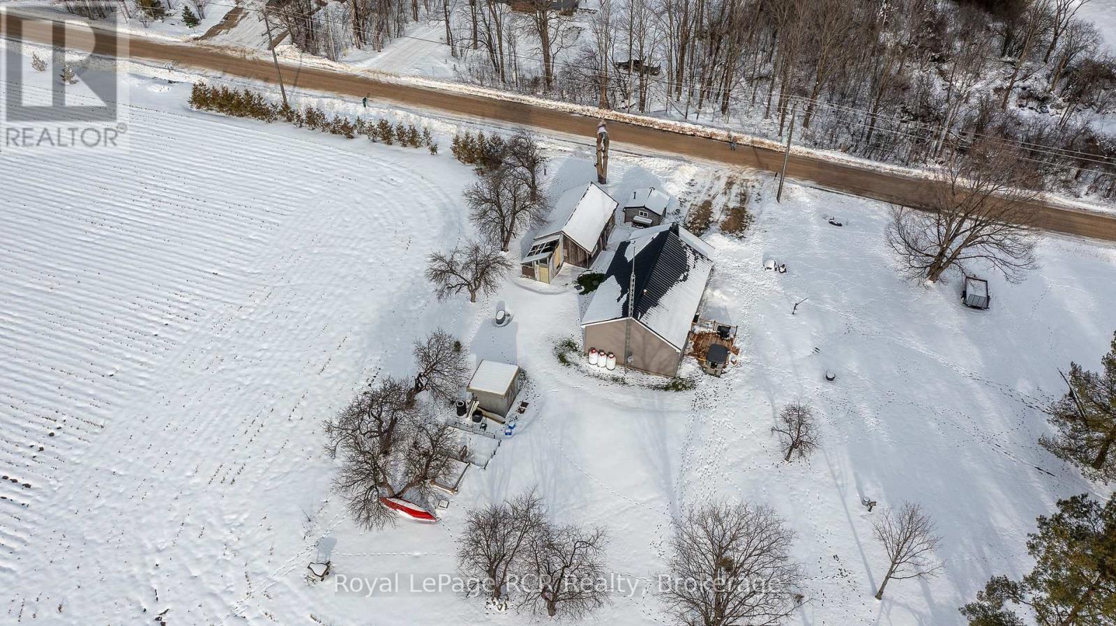 












206 CRAWFORD ROAD

,
Chatsworth,




Ontario
N0H1C0

