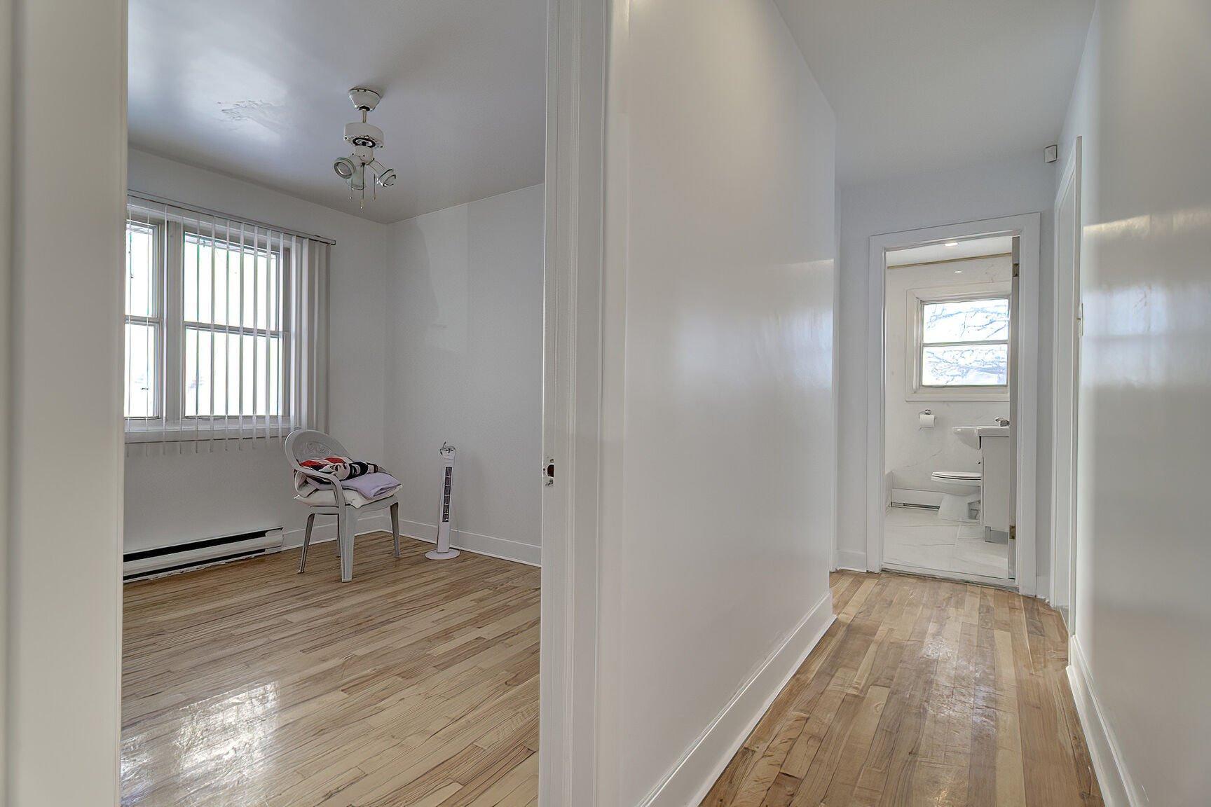 









11755


Av. du Bois-de-Boulogne

,
Montréal (Ahuntsic-Cartierville),




QC
H3M2X5

