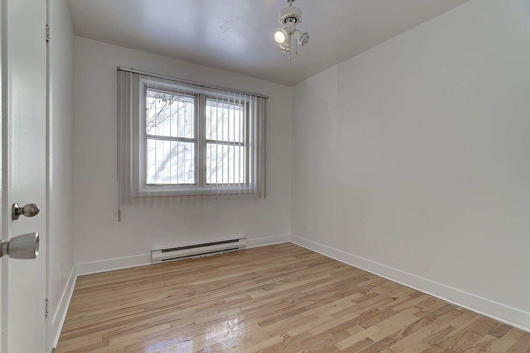 









11755


Av. du Bois-de-Boulogne

,
Montréal (Ahuntsic-Cartierville),




QC
H3M2X5


