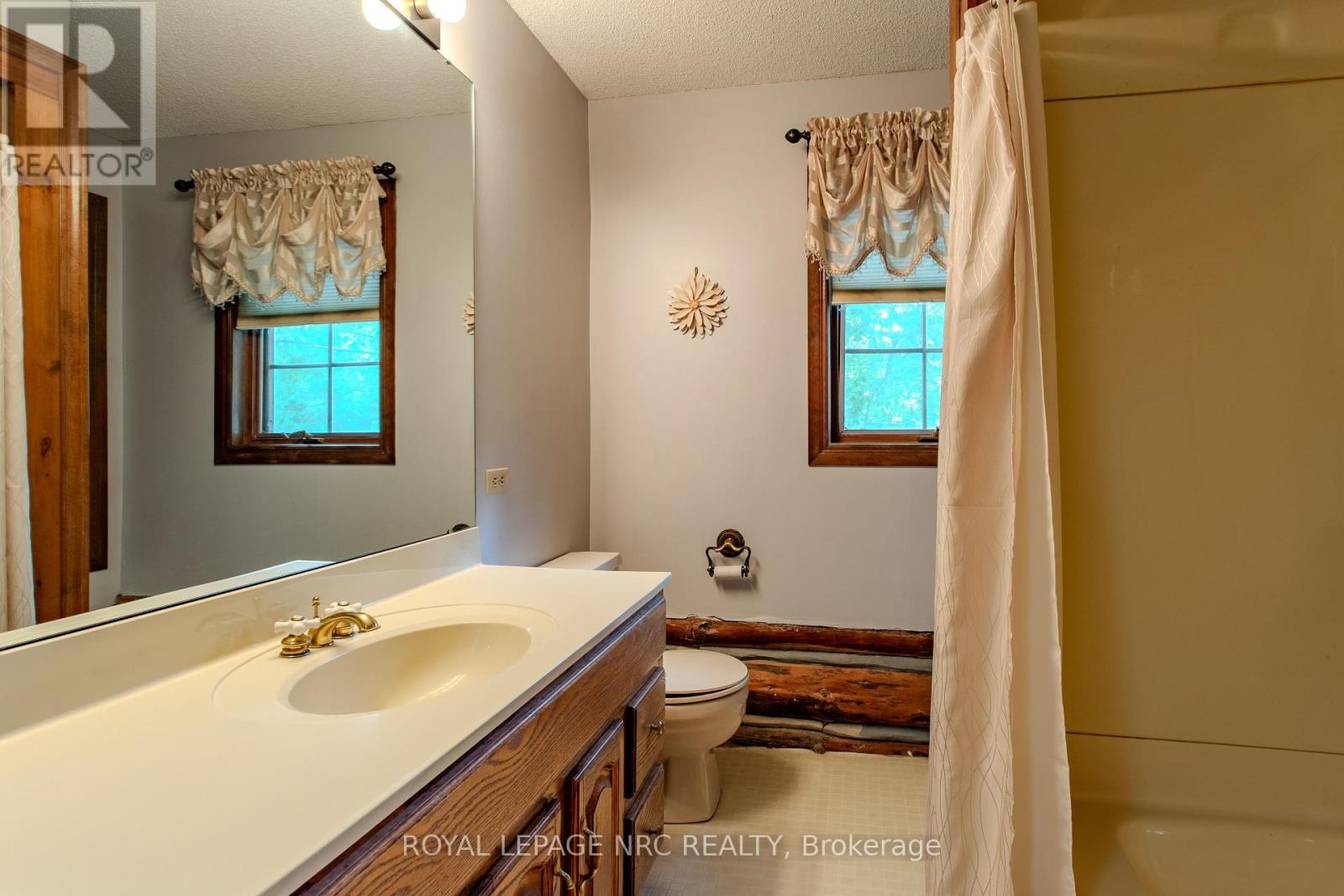 












2978 SHAWNEE TRAIL

,
Fort Erie (Ridgeway),




Ontario
L0S1N0

