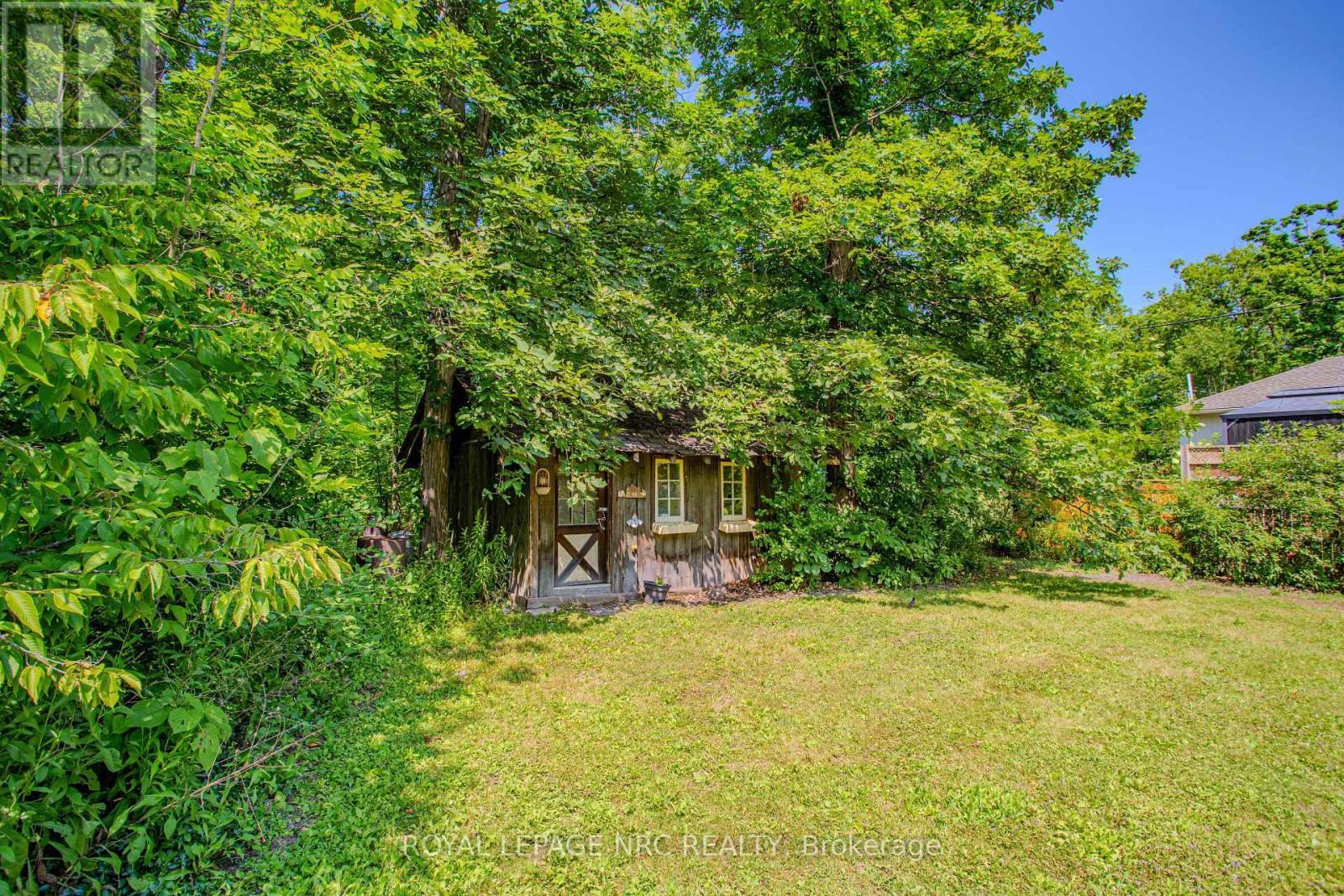 












2978 SHAWNEE TRAIL

,
Fort Erie (Ridgeway),




Ontario
L0S1N0

