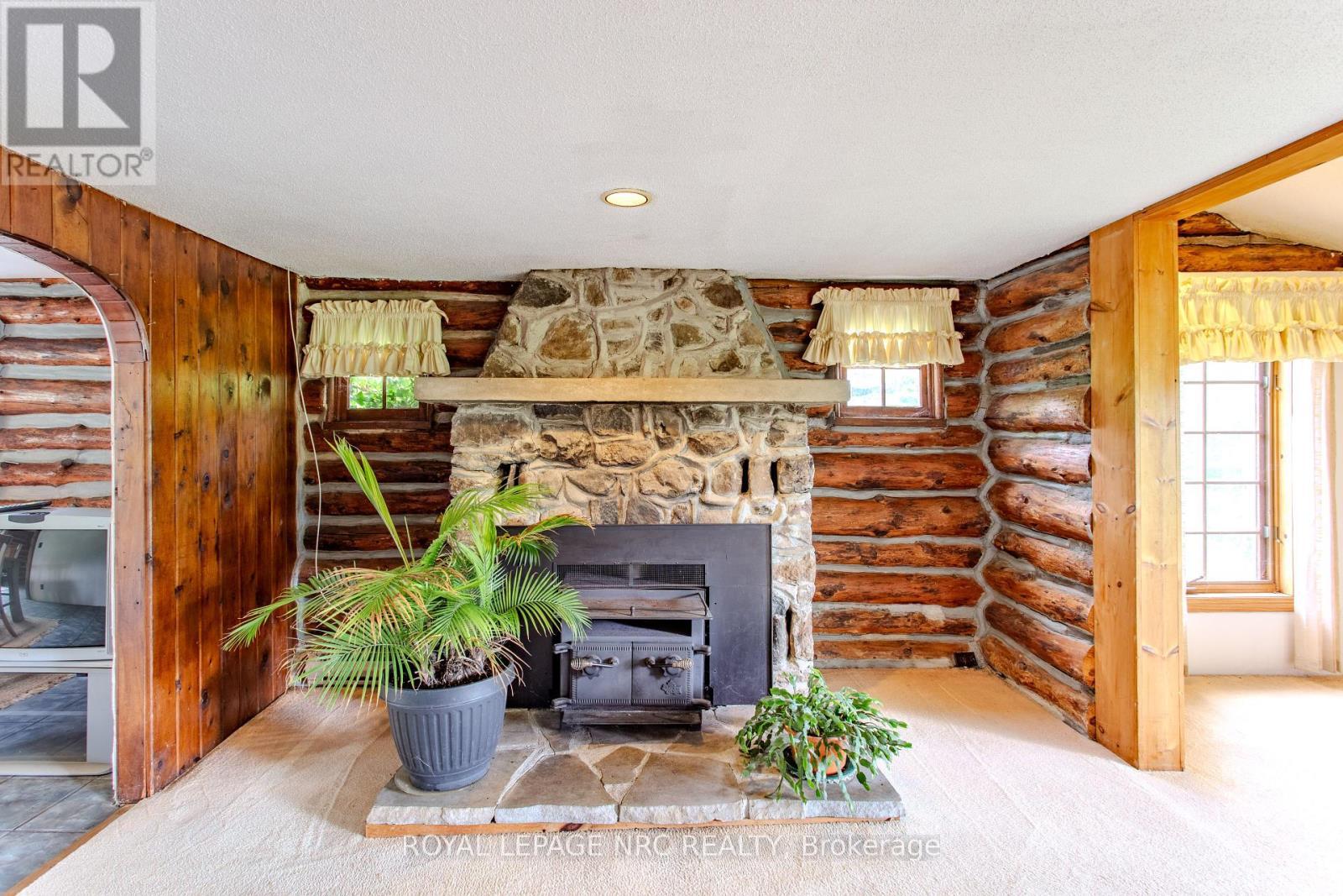 












2978 SHAWNEE TRAIL

,
Fort Erie (Ridgeway),




Ontario
L0S1N0

