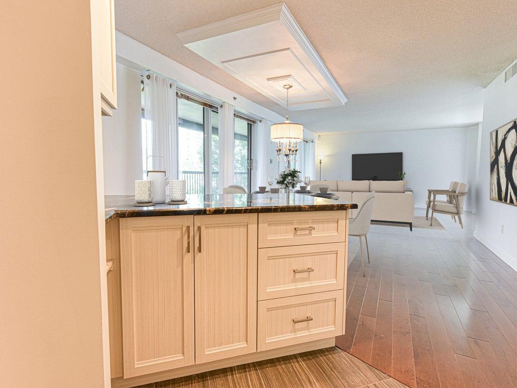 









8480


Rue St-Charles

, 2B,
Brossard,




QC
J4X2A5

