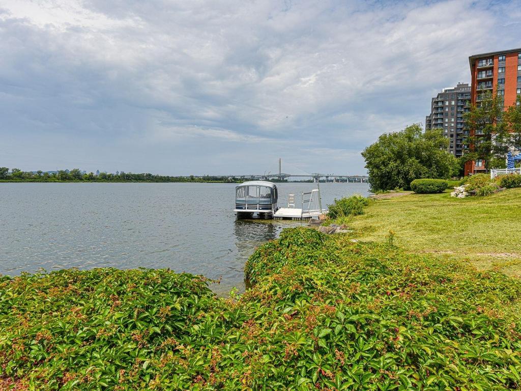 









8480


Rue St-Charles

, 2B,
Brossard,




QC
J4X2A5

