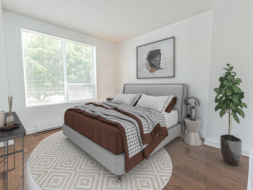 









8480


Rue St-Charles

, 2B,
Brossard,




QC
J4X2A5

