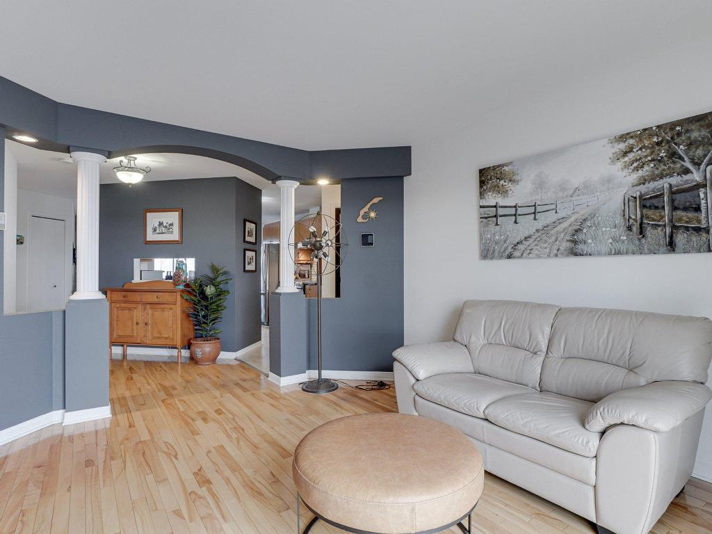 









635


Boul. le Bourg-Neuf

, G,
Repentigny (Le Gardeur),




QC
J5Z5A3

