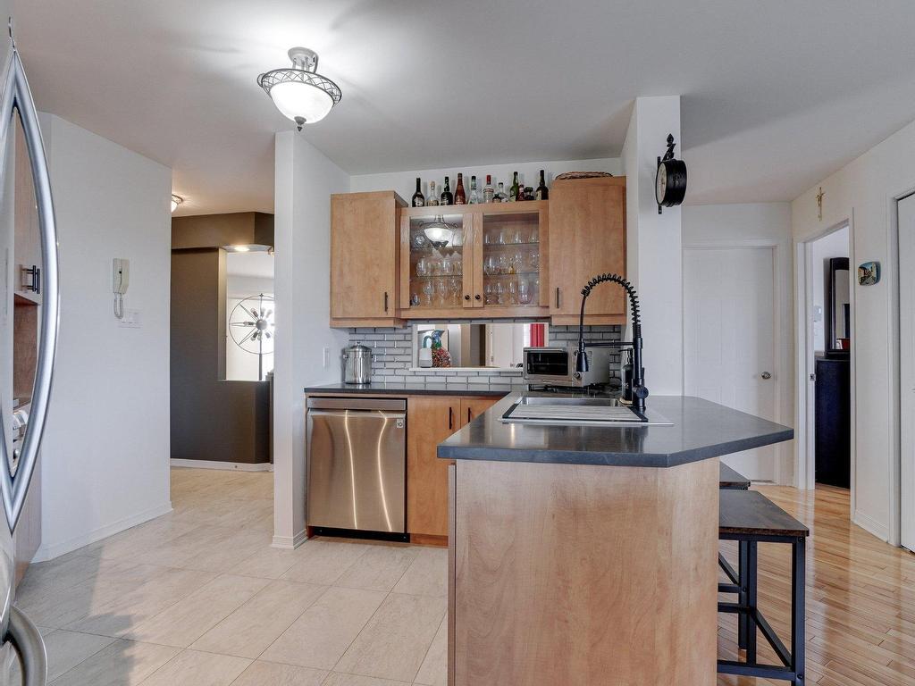 









635


Boul. le Bourg-Neuf

, G,
Repentigny (Le Gardeur),




QC
J5Z5A3

