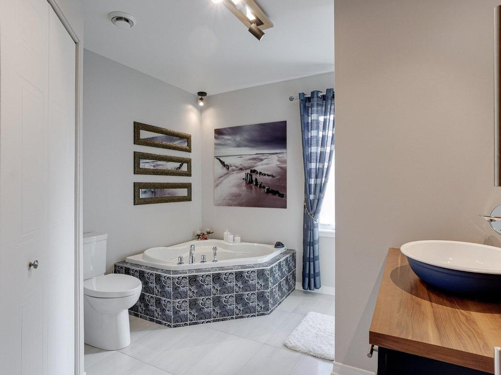 









635


Boul. le Bourg-Neuf

, G,
Repentigny (Le Gardeur),




QC
J5Z5A3

