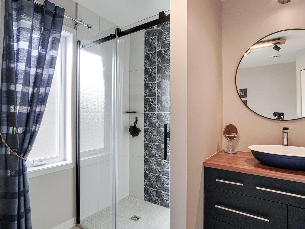 









635


Boul. le Bourg-Neuf

, G,
Repentigny (Le Gardeur),




QC
J5Z5A3


