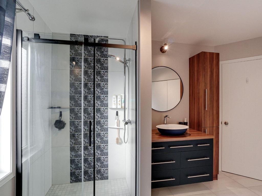 









635


Boul. le Bourg-Neuf

, G,
Repentigny (Le Gardeur),




QC
J5Z5A3

