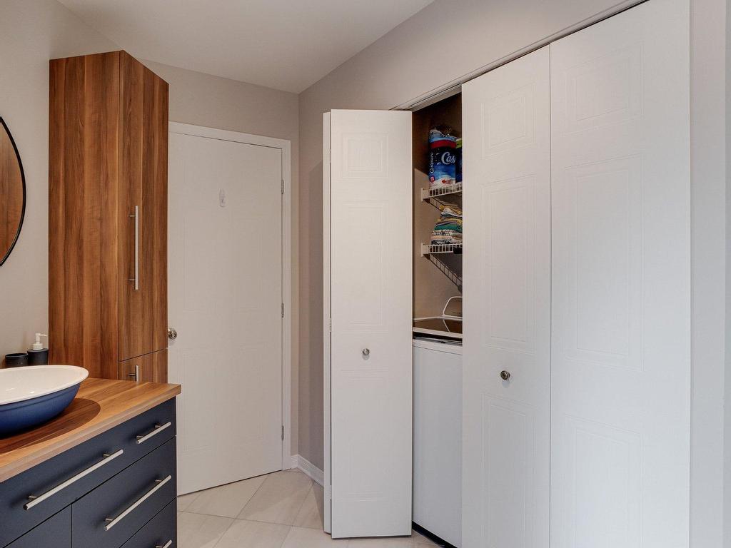 









635


Boul. le Bourg-Neuf

, G,
Repentigny (Le Gardeur),




QC
J5Z5A3

