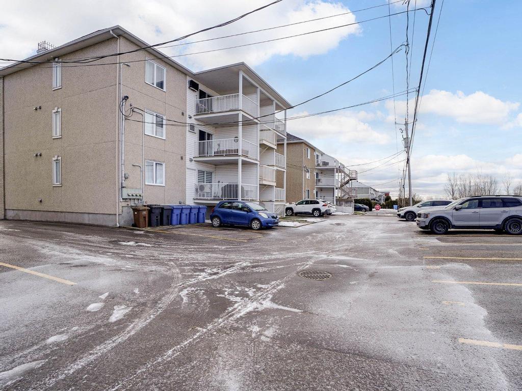 









635


Boul. le Bourg-Neuf

, G,
Repentigny (Le Gardeur),




QC
J5Z5A3

