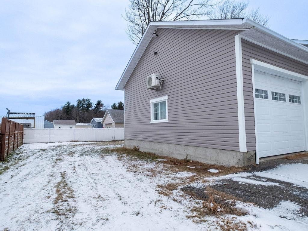 









10


Rue Capcour

,
Sorel-Tracy,




QC
J3P7P6

