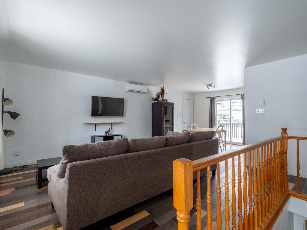 









10


Rue Capcour

,
Sorel-Tracy,




QC
J3P7P6


